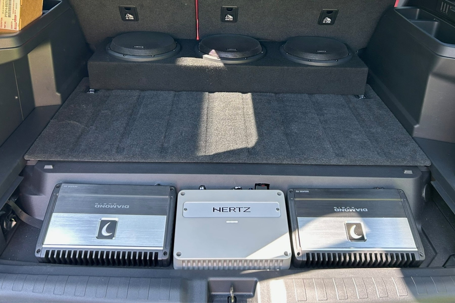 Gallery cs amp rack at Sturgess Customs