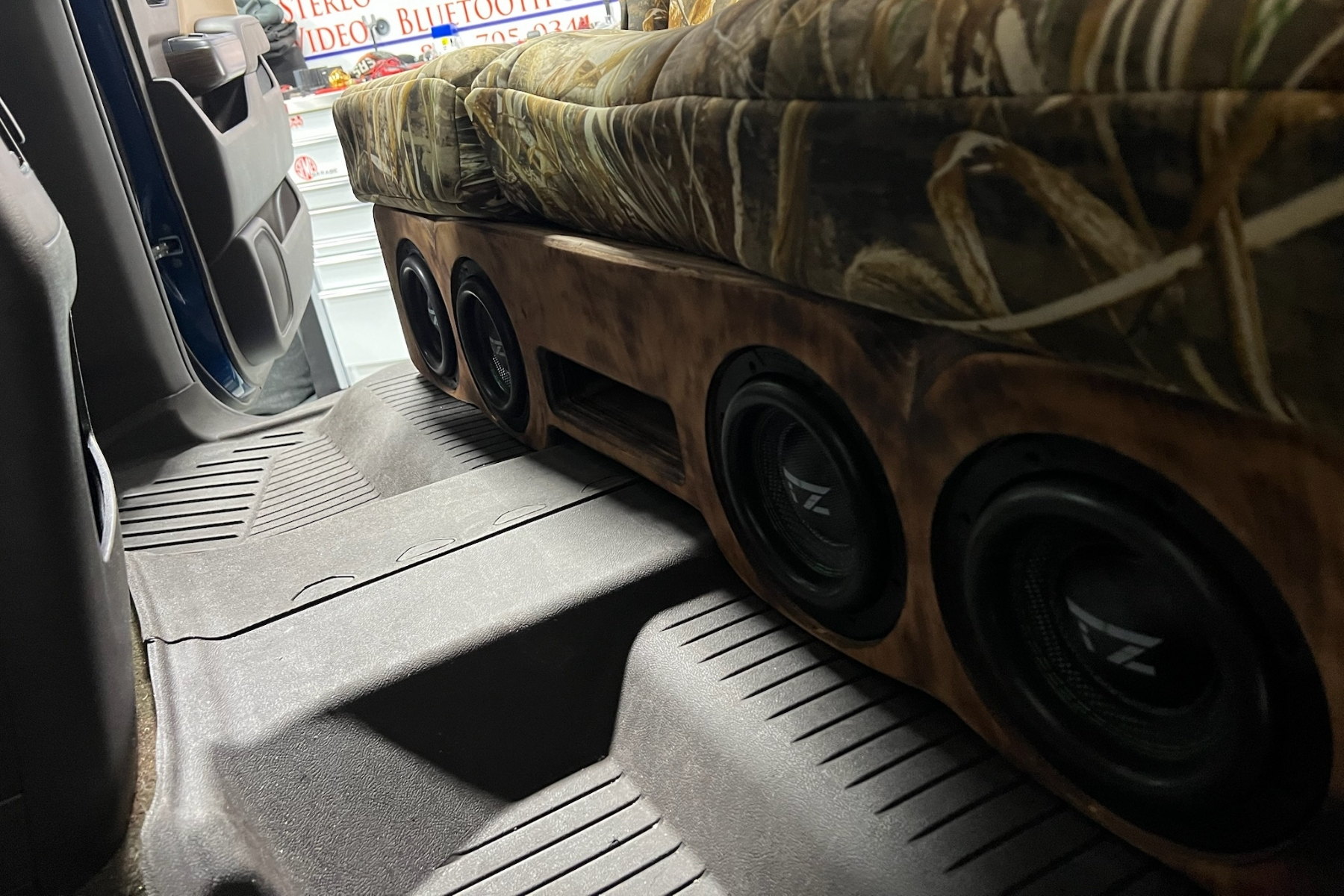 Gallery cs custom enclosure at Sturgess Customs